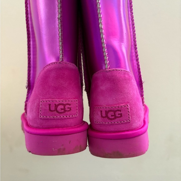 UGG Shiny Pink Boots - Picture 2 of 5